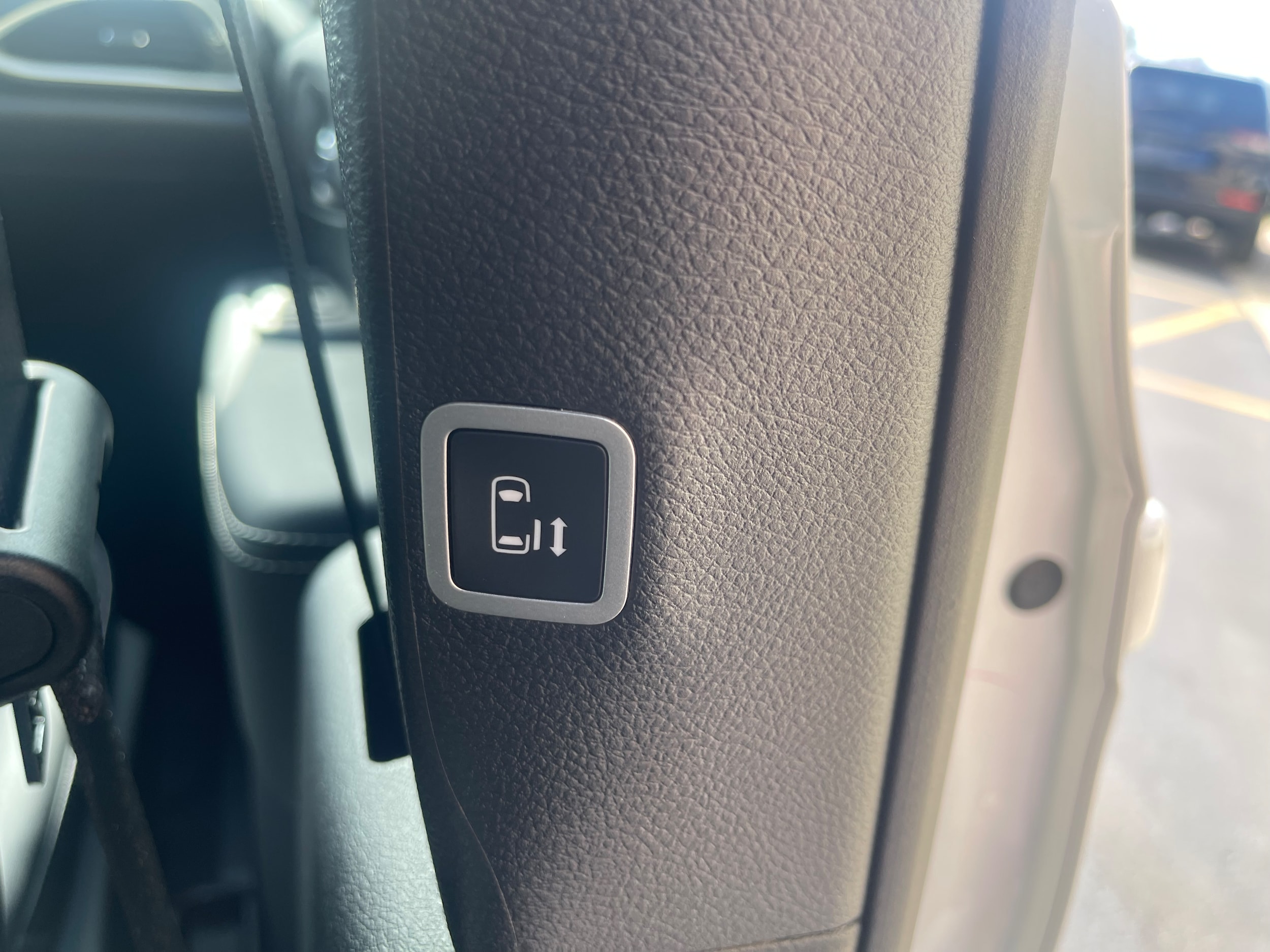 2026 Chrysler Pacifica Select - Photo 21