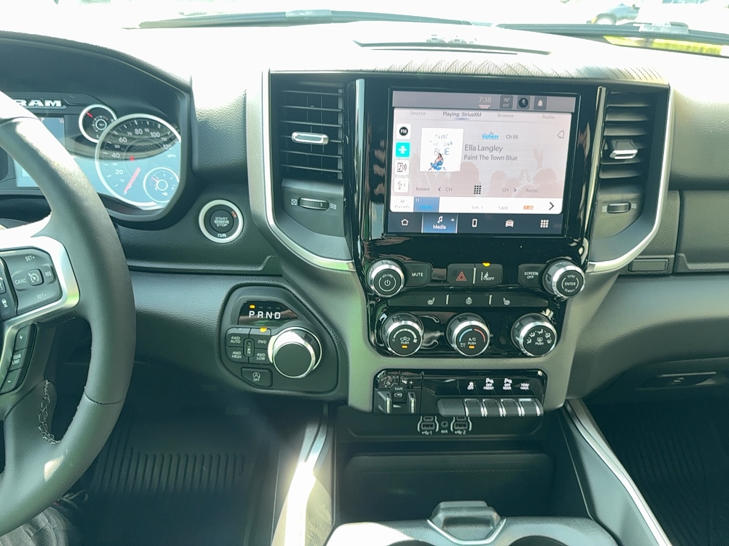 View vehicle photo 5