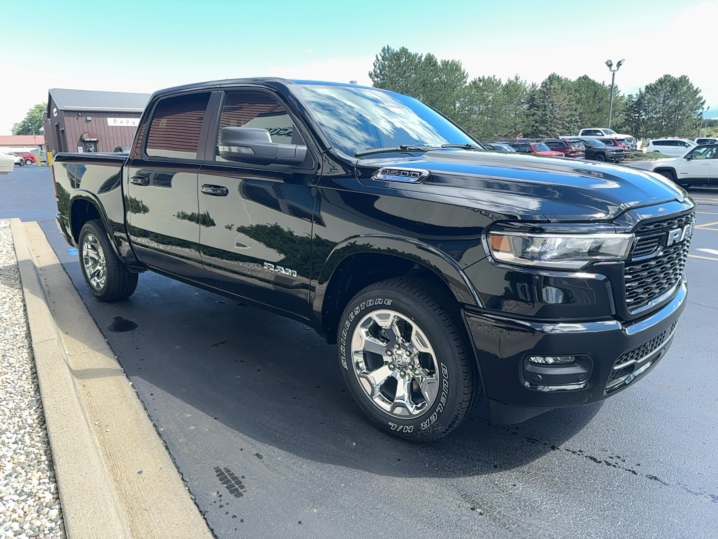 View vehicle photo 5