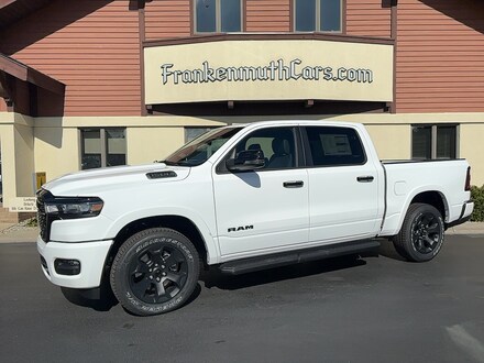 2026 Ram 1500 BIG HORN CREW CAB 4X4 5'7 BOX Pickup