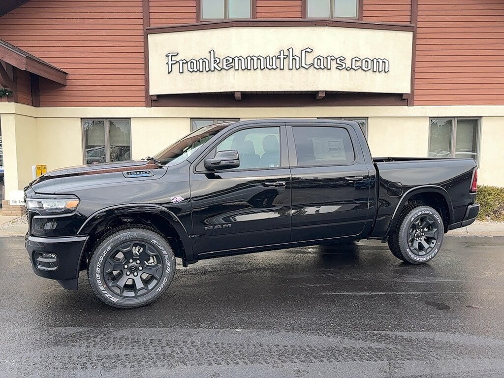 New 2026 Ram 1500 BIG HORN CREW CAB 4X4 5'7 BOX Pickup