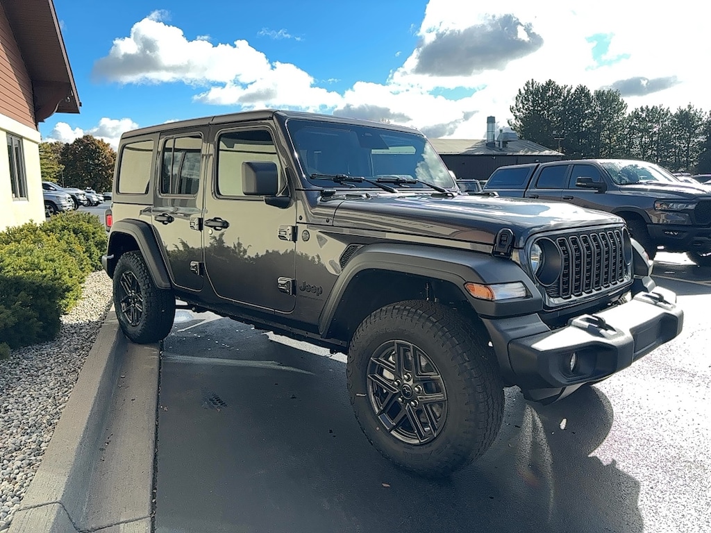New 2026 Jeep Wrangler 4-DOOR SPORT S Sport Utility