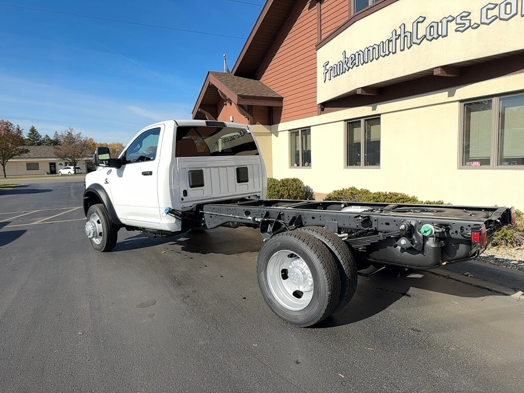 New 2026 Ram 5500 Chassis Cab 5500 TRADESMAN CHASSIS REGULAR CAB 4X4 84' CA Pickup