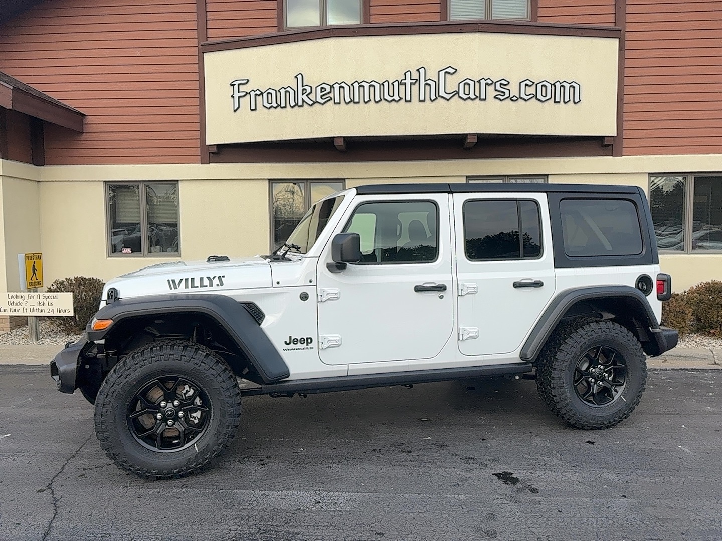 2026 Jeep Wrangler 4-Door Willys's photo