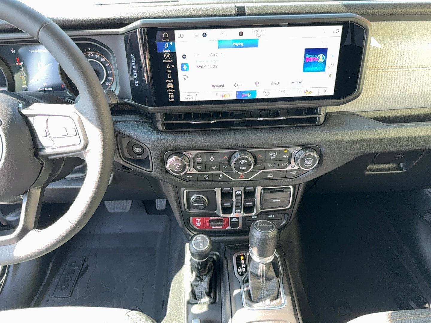 2025 Jeep Gladiator Willys - Photo 20