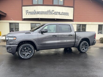 2026 Ram 1500 BIG HORN CREW CAB 4X4 5'7 BOX Pickup