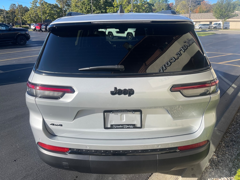 New 2025 Jeep Grand Cherokee L ALTITUDE X 4X4 Sport Utility