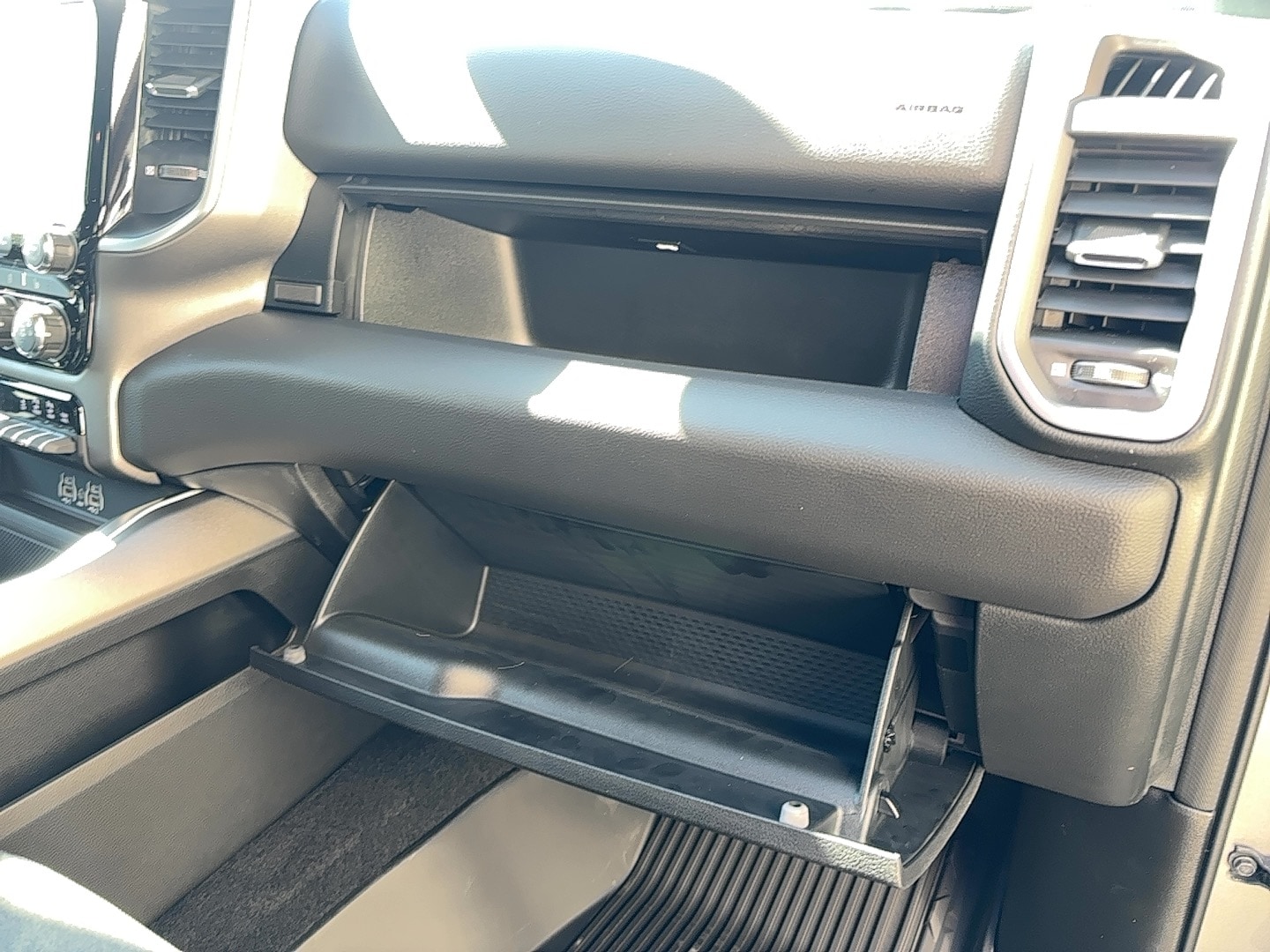 2025 RAM 1500 Big Horn/Lone Star - Photo 8