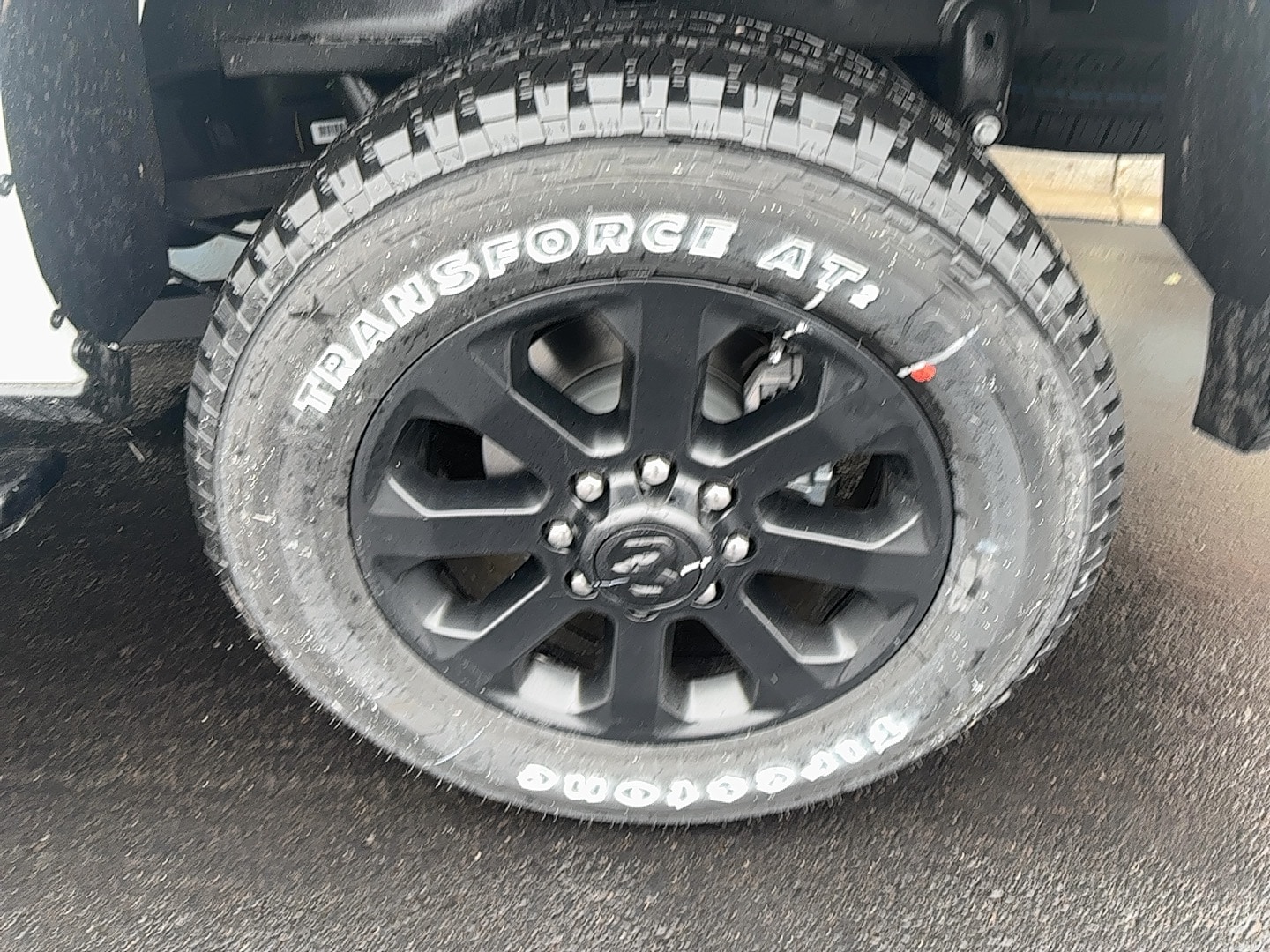 View vehicle photo 2