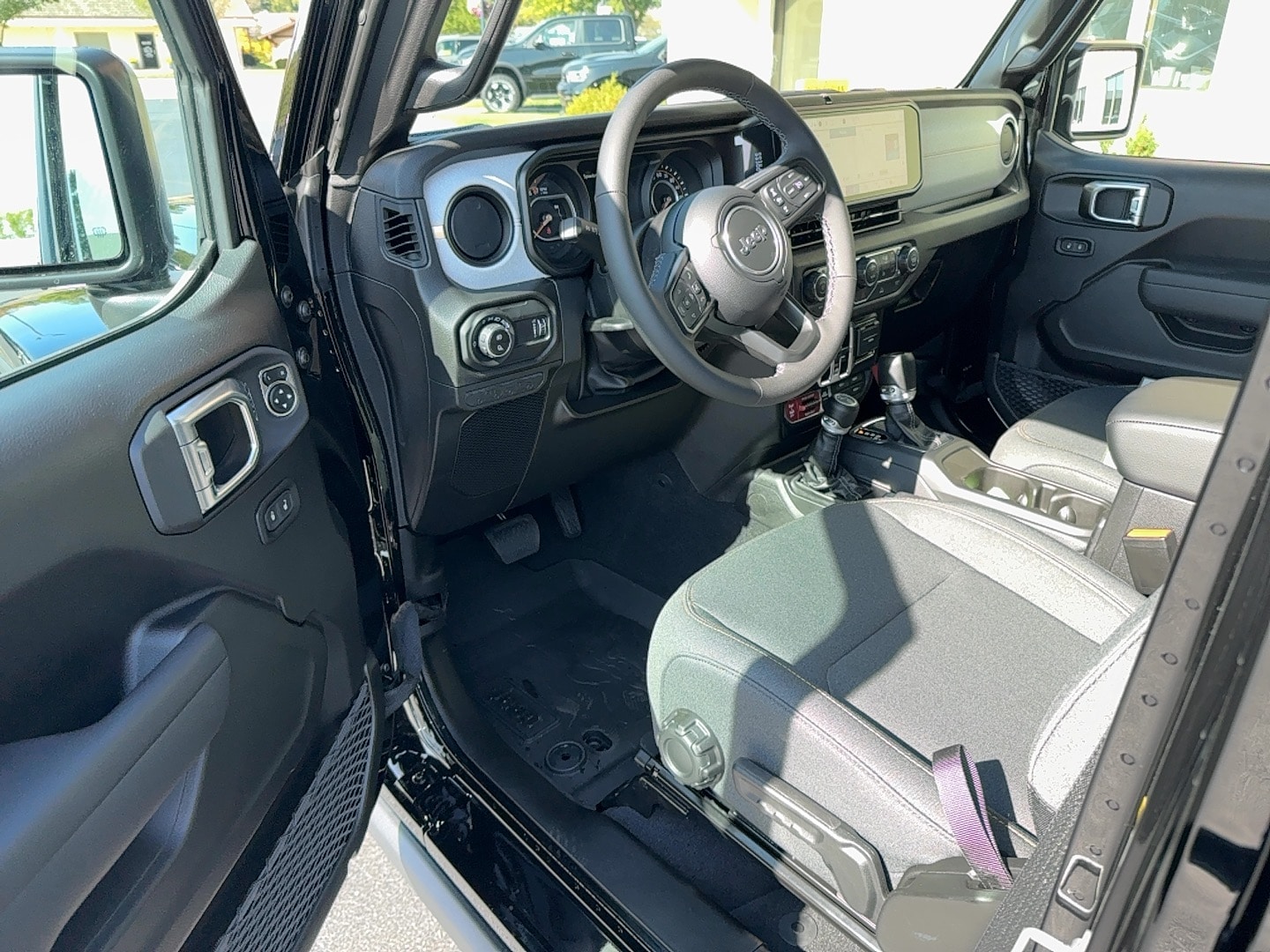 2025 Jeep Gladiator Willys - Photo 16