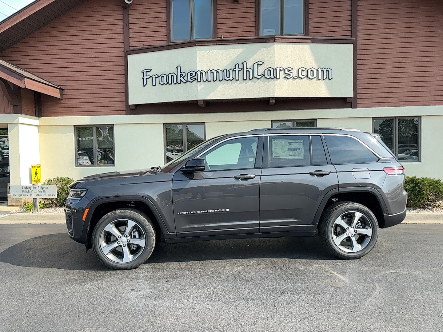 2026 Jeep Grand Cherokee LIMITED 4X4 Sport Utility