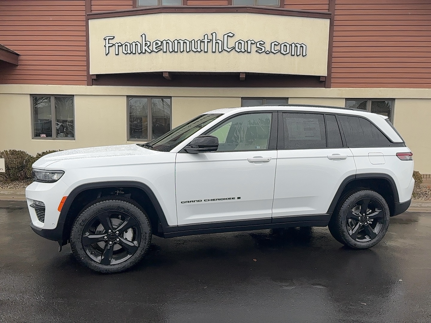 2025 Jeep Grand Cherokee Limited's photo