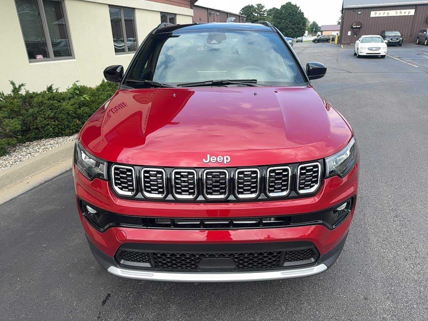 2025 Jeep Compass Limited photo 3