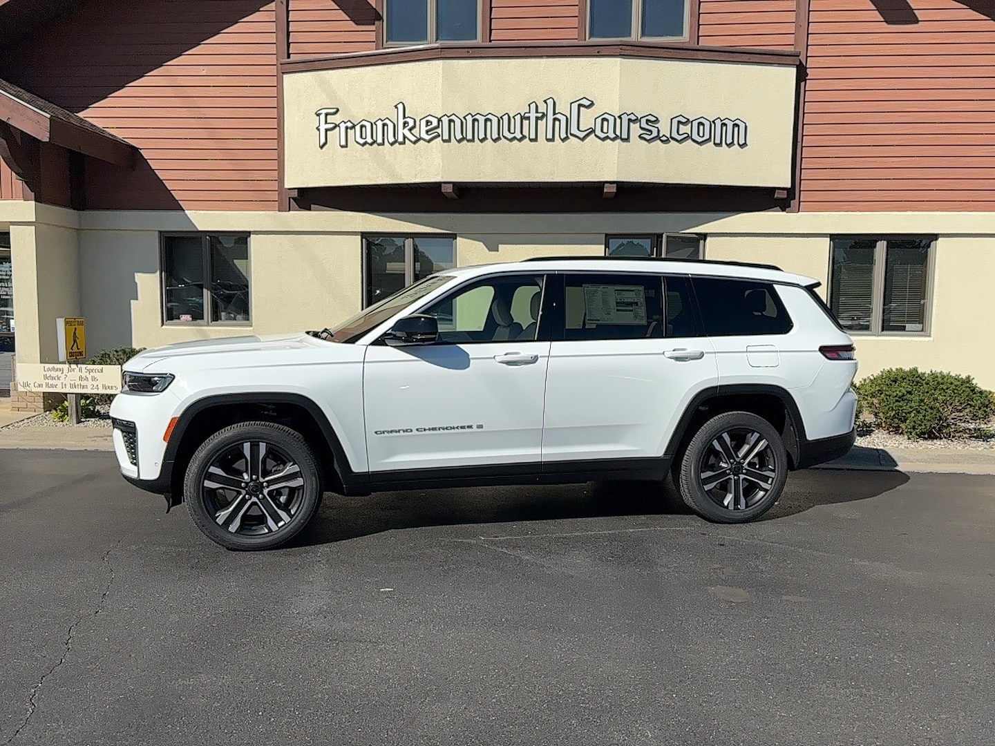 2027 Jeep Grand Cherokee L