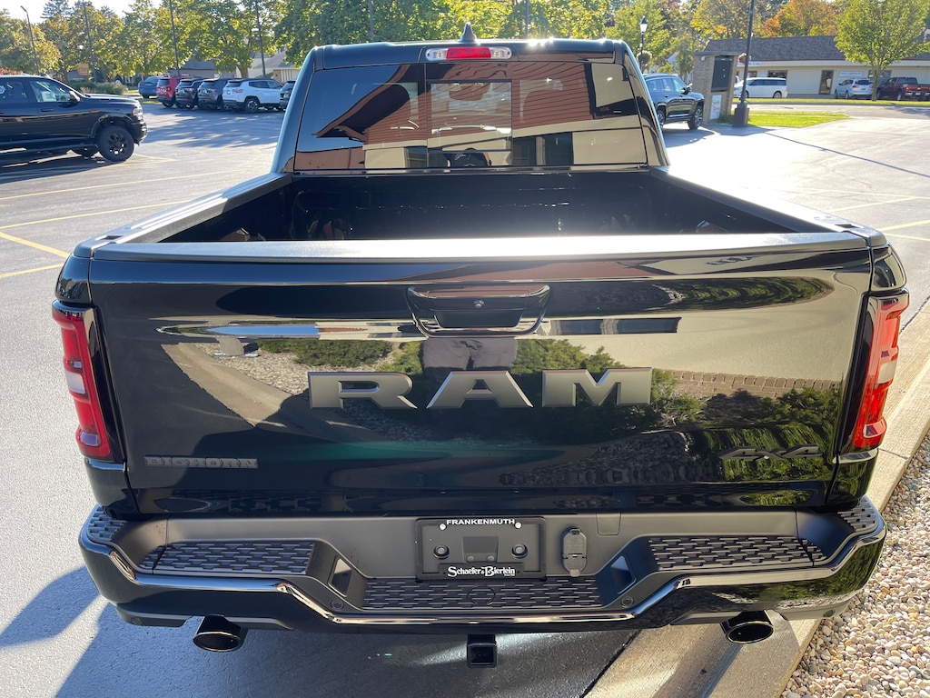 New 2026 Ram 1500 BIG HORN CREW CAB 4X4 5'7 BOX Pickup