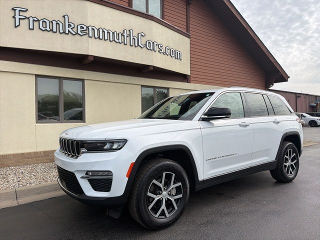 2023 Jeep Grand Cherokee Limited 4x4's photo