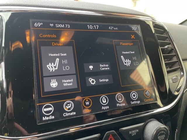 2021 Jeep Grand Cherokee Limited photo 3