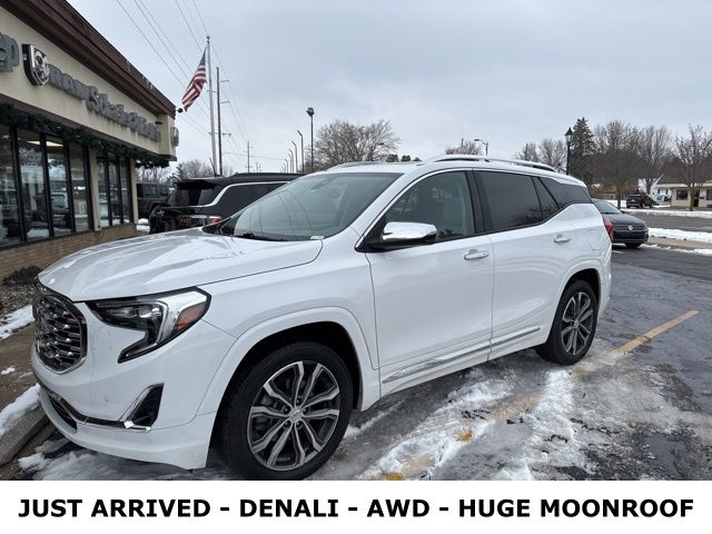 2020 GMC Terrain Denali's photo