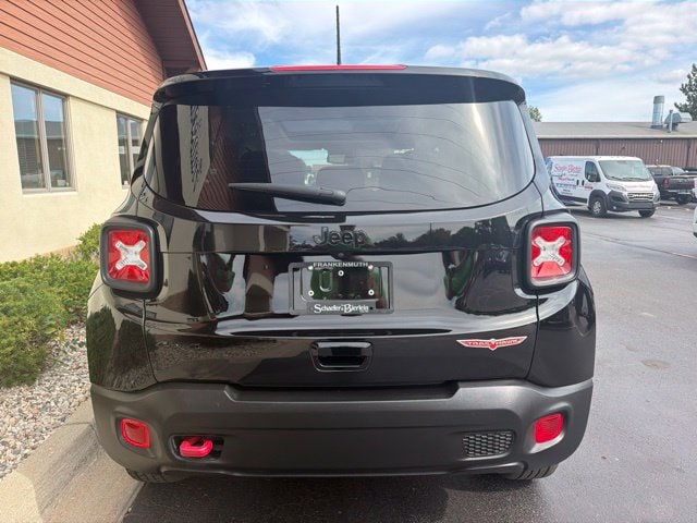2023 Jeep Renegade Trailhawk - Photo 14