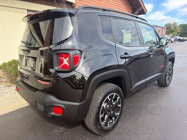 2023 Jeep Renegade Trailhawk - Photo 12