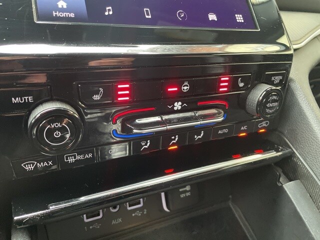 2024 Jeep Grand Cherokee Altitude photo 3
