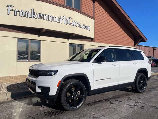 2022 Jeep Grand Cherokee L Altitude's photo