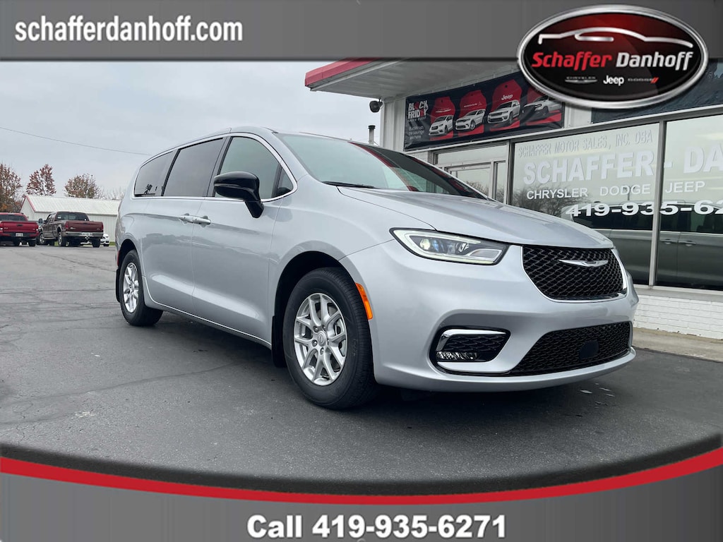 New 2026 Chrysler Pacifica SELECT Passenger Van