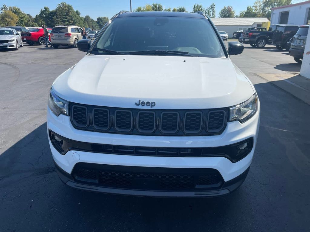 2025 Jeep Compass Limited - Photo 8