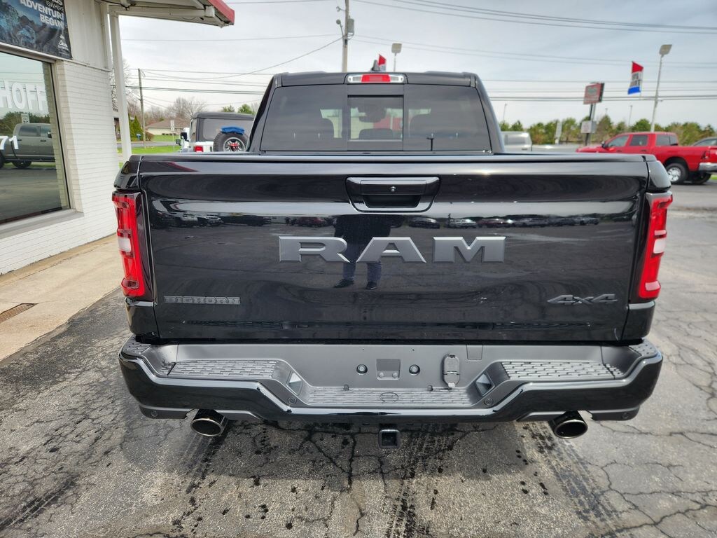 New 2026 Ram 1500 BIG HORN CREW CAB 4X4 5'7 BOX Pickup