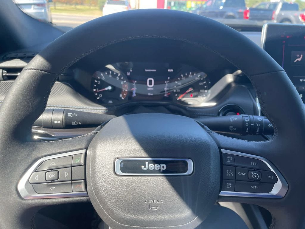 2025 Jeep Compass Limited - Photo 22