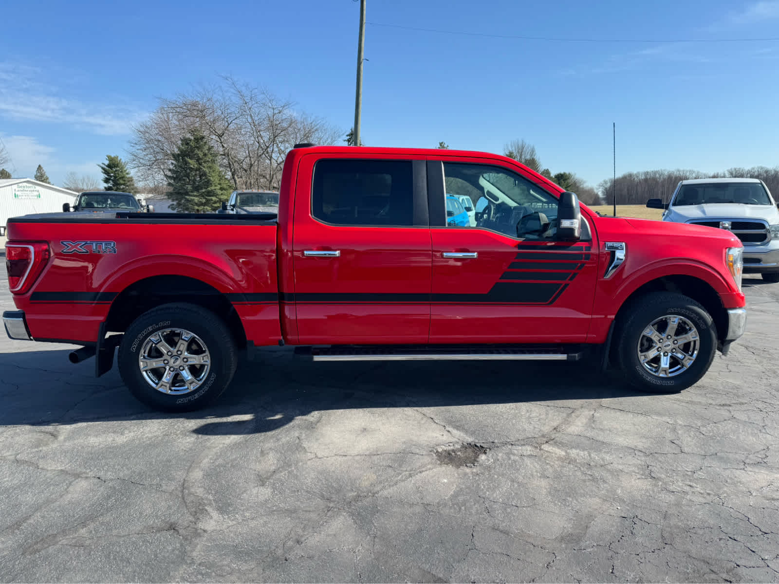 2021 Ford F-150 XLT photo 3