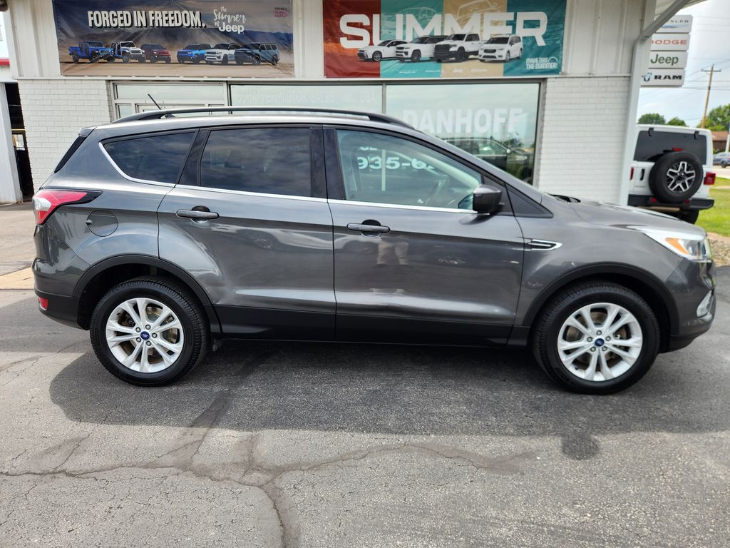 Used 2018 Ford Escape SE with VIN 1FMCU9GDXJUB23390 for sale in Willard, OH