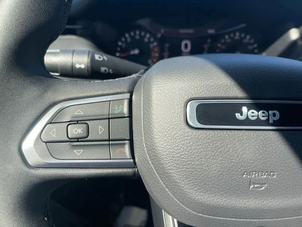 2025 Jeep Compass Limited - Photo 23
