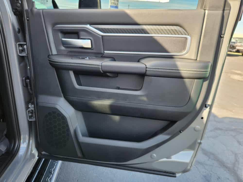 2026 RAM 2500 Big Horn - Photo 12
