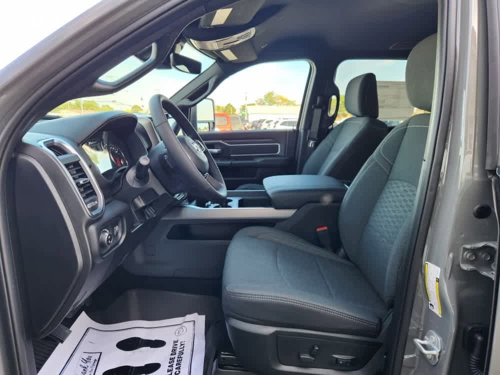 2026 RAM 2500 Big Horn - Photo 18