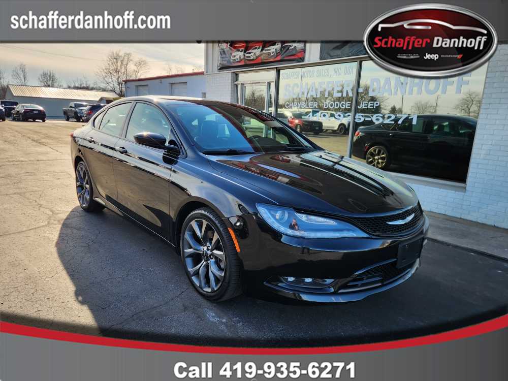 2016 Chrysler 200 S