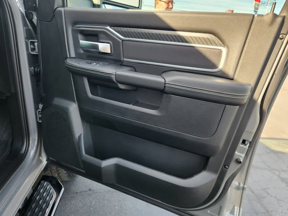 2026 RAM 2500 Big Horn - Photo 10