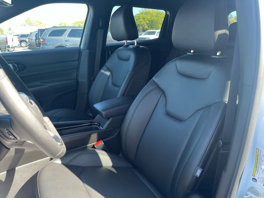 2025 Jeep Compass Limited - Photo 21