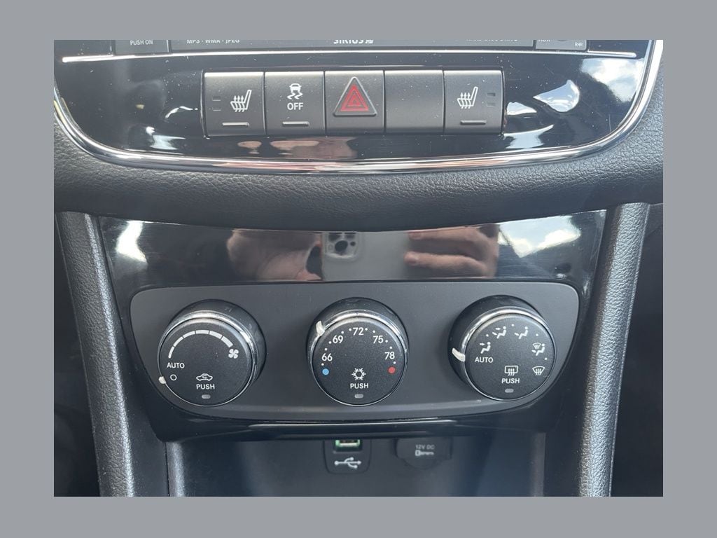 2013 Chrysler 200 Limited