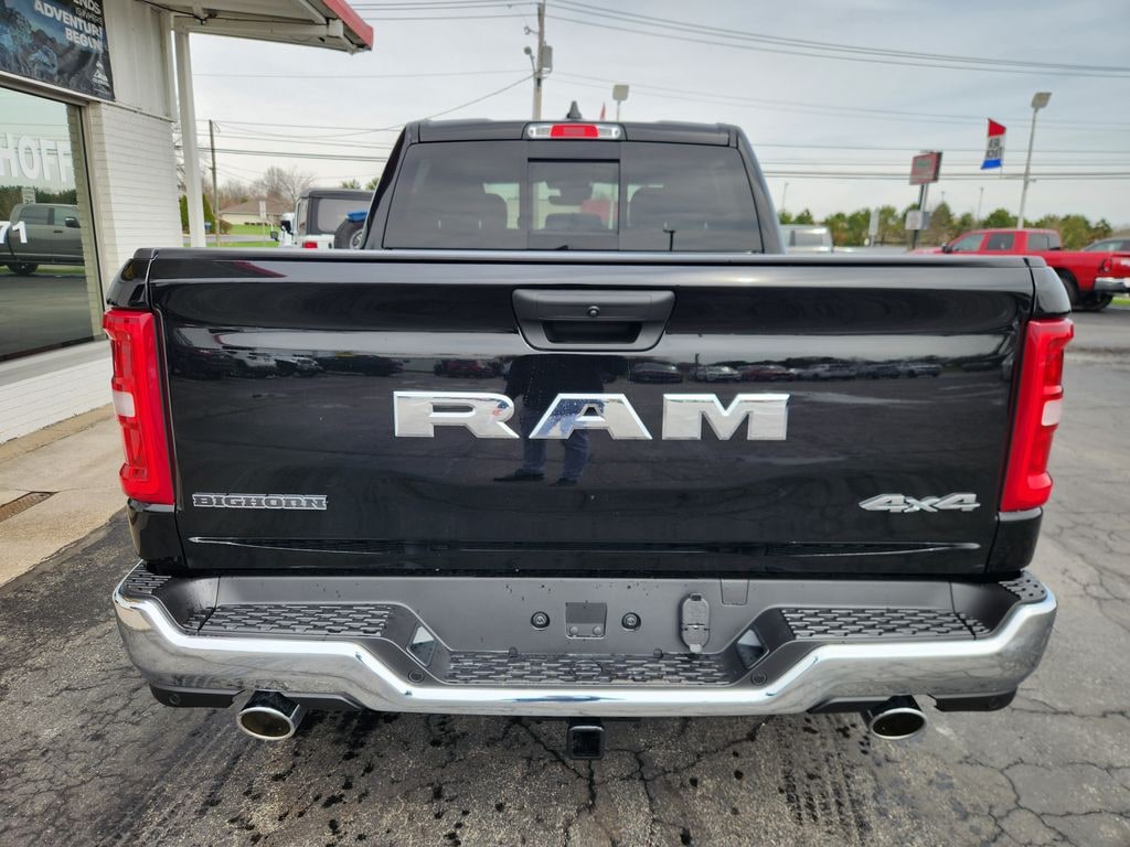 New 2026 Ram 1500 BIG HORN CREW CAB 4X4 5'7 BOX Pickup