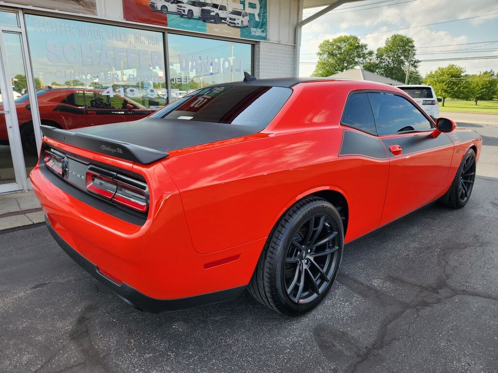 Used 2017 Dodge Challenger R/T Coupe