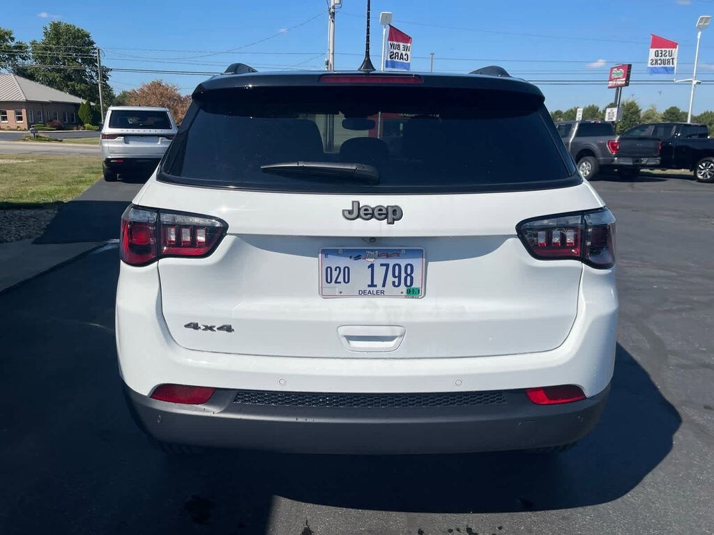 New 2025 Jeep Compass LIMITED 4X4 Sport Utility