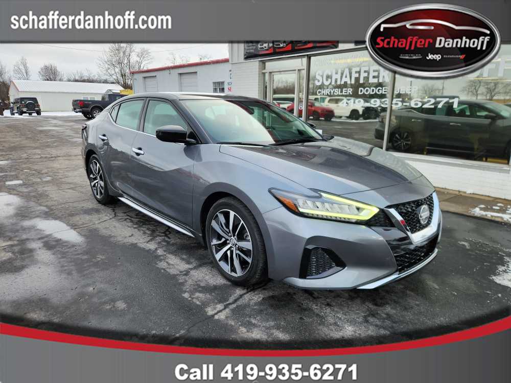 2019 Nissan Maxima S's photo
