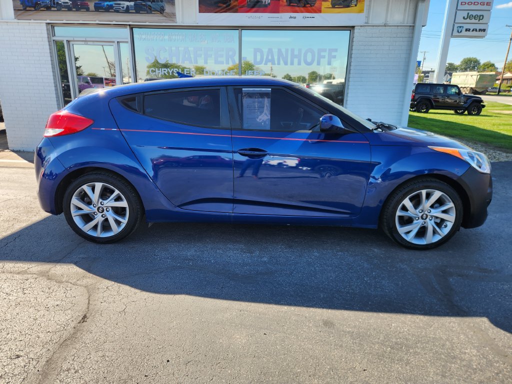 Used 2016 Hyundai Veloster Base with VIN KMHTC6AD0GU302623 for sale in Willard, OH