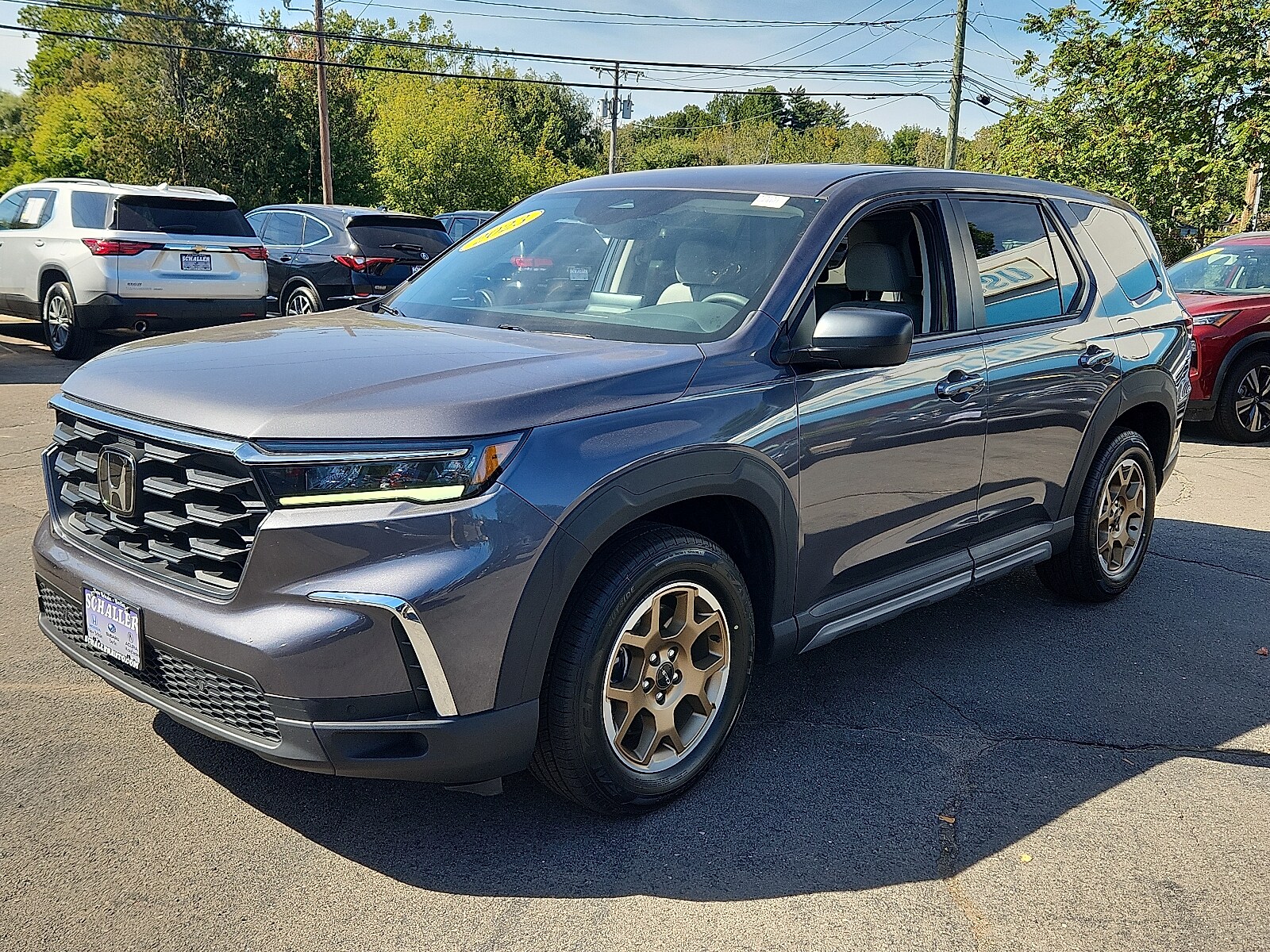 2023 Honda Pilot LX photo 3