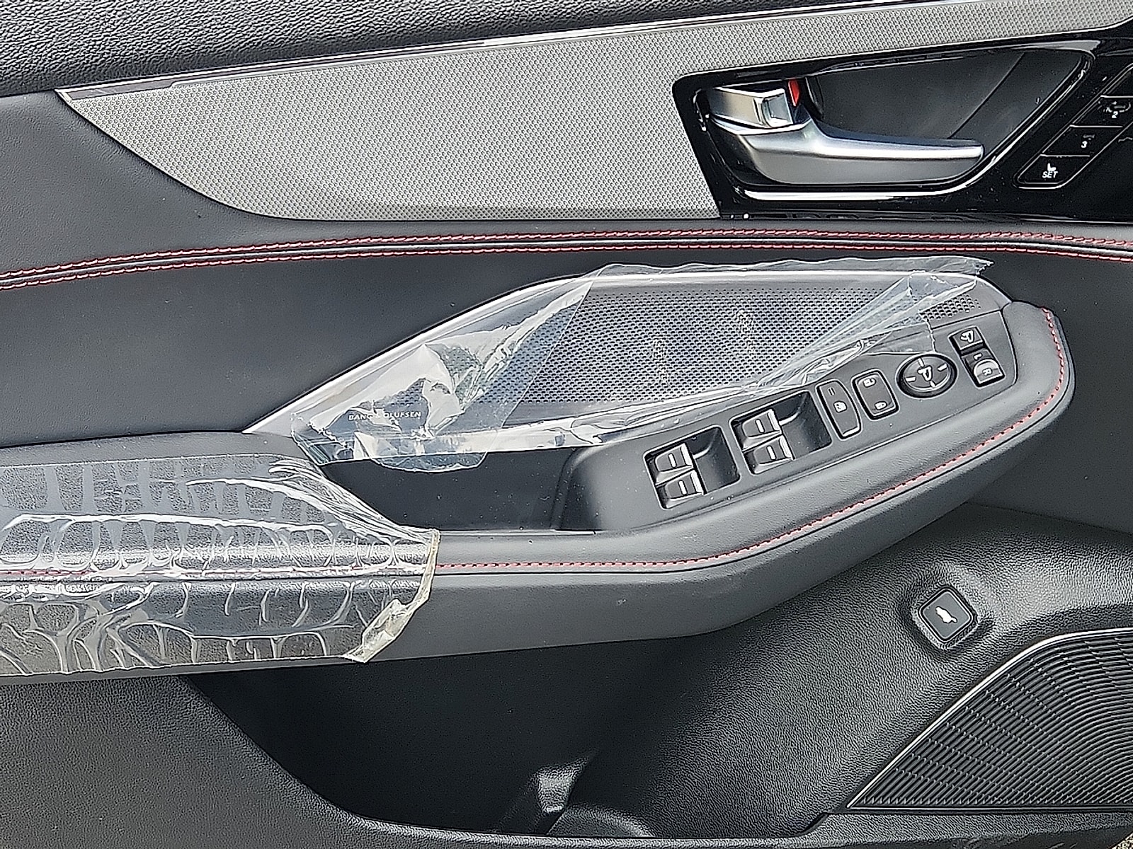 2026 Acura MDX A-Spec Package - Photo 8