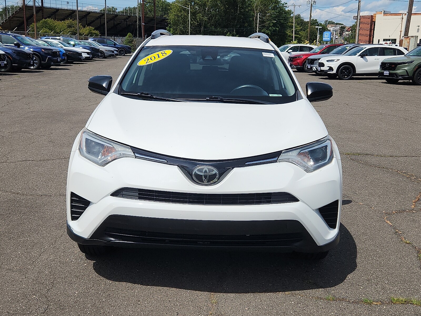 2018 Toyota RAV4 LE photo 2