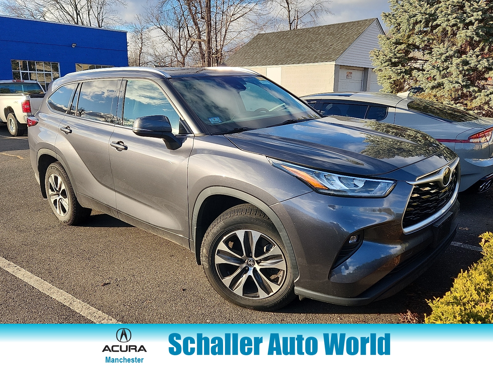 2020 Toyota Highlander XLE's photo