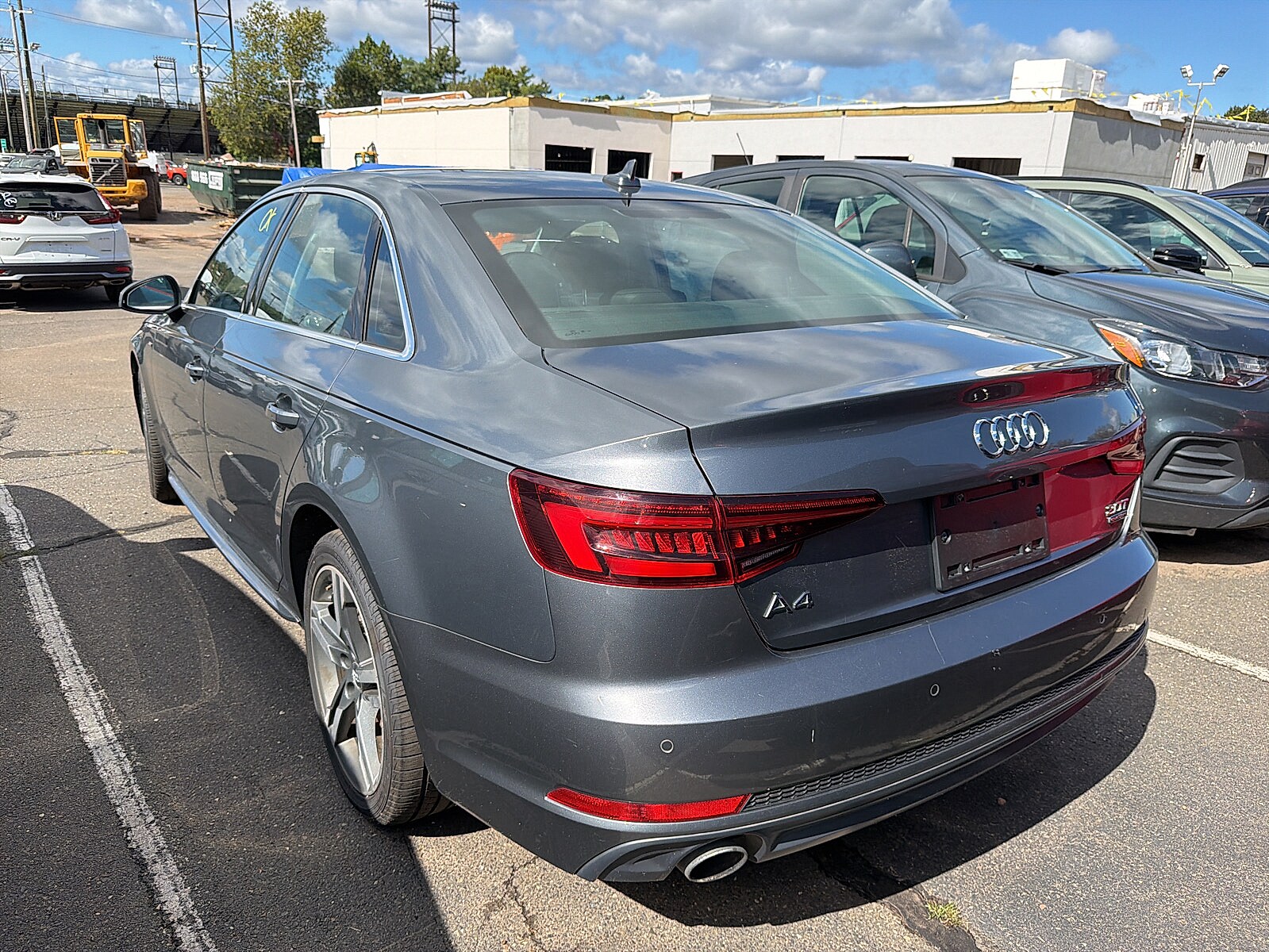 2018 Audi A4 2.0T Premium photo 3