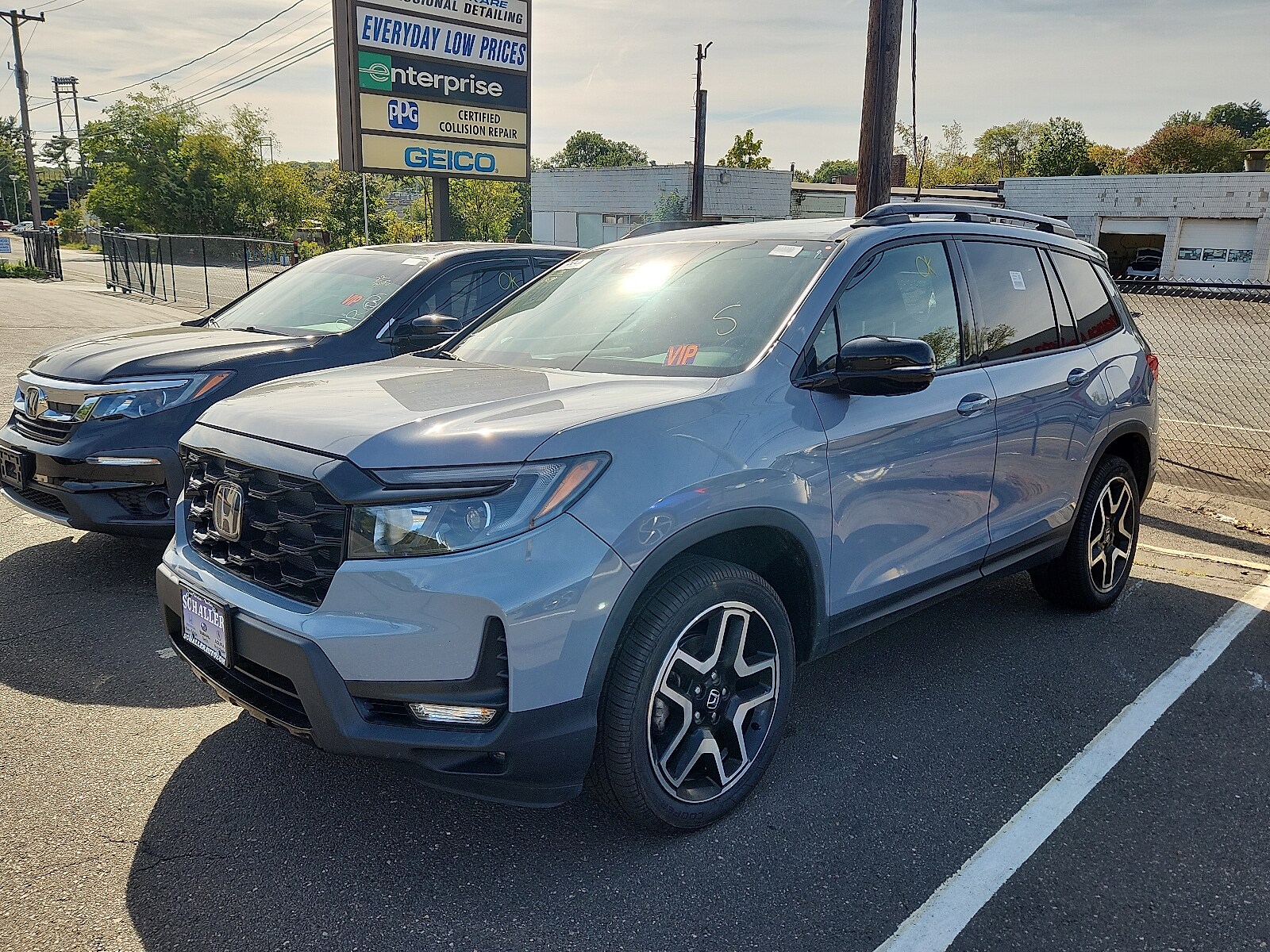 2022 Honda Passport Elite photo 2